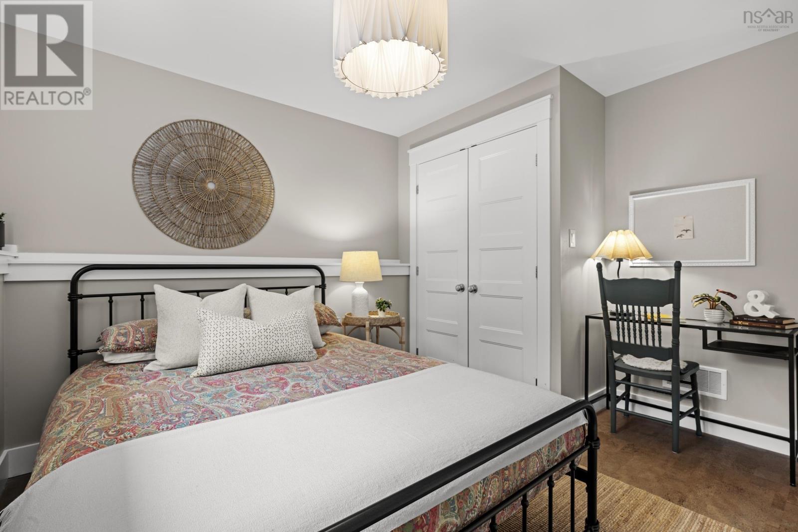 53 Hollyhock Way - 38