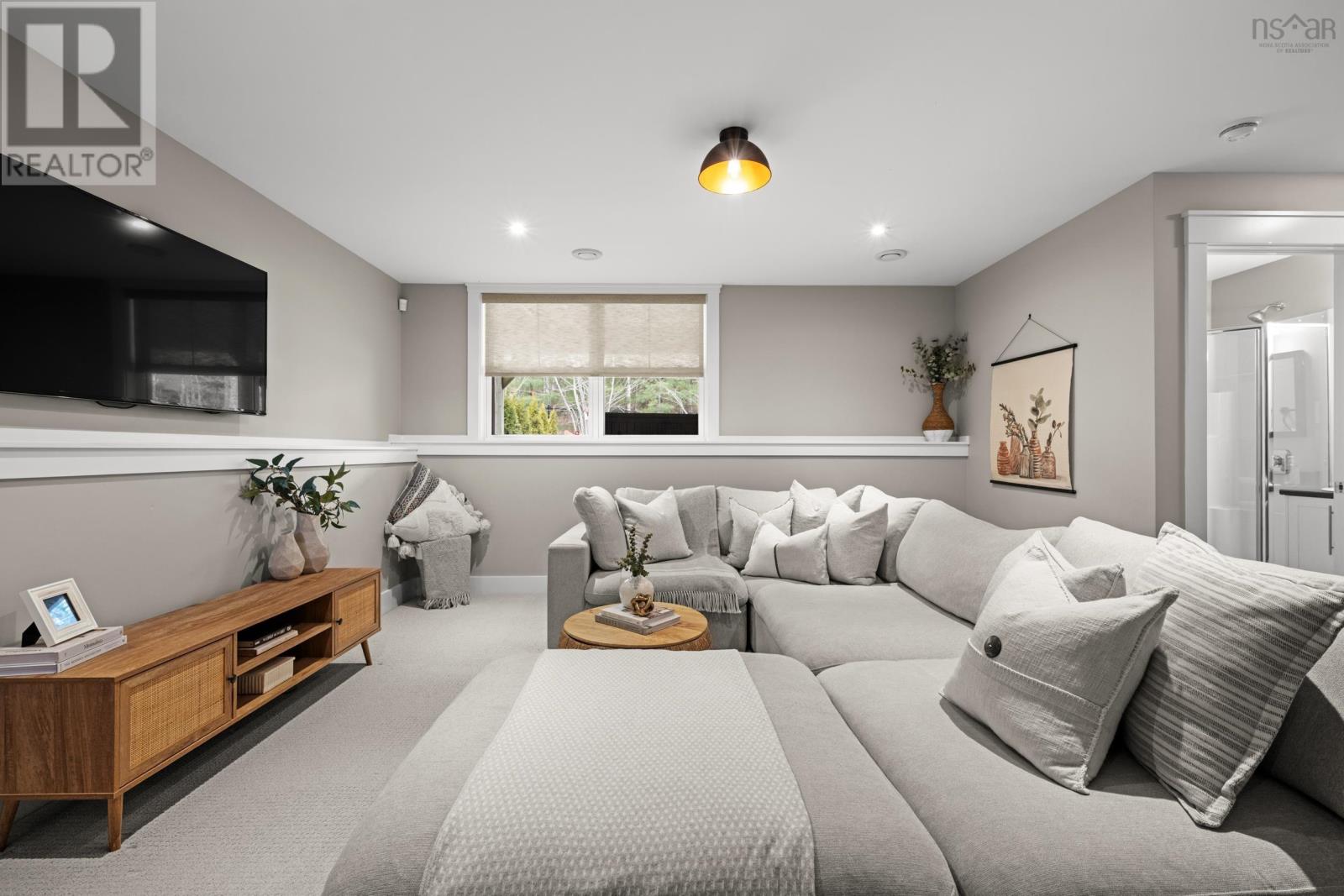 53 Hollyhock Way - 34