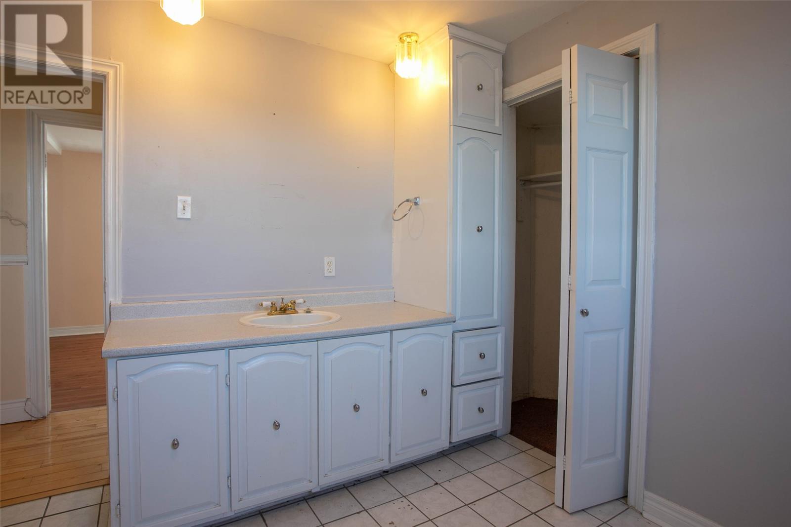 16 Bryan's Hole Road - 33