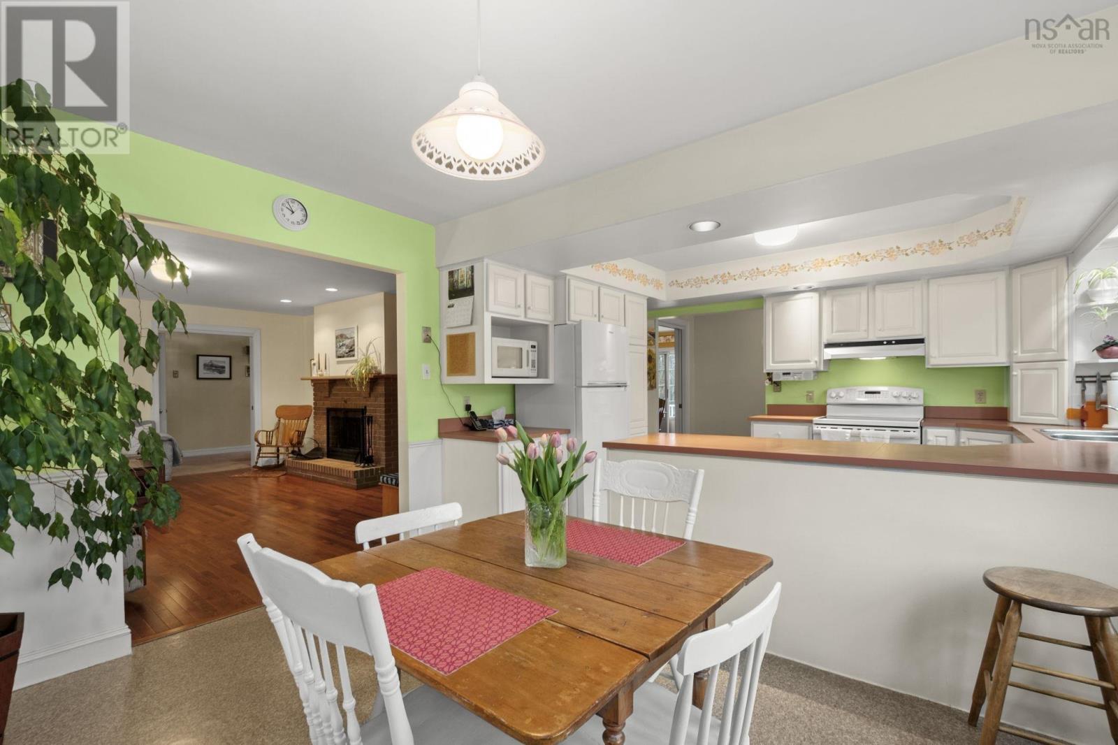 Property 25 of 50 of 93 Fraser Road