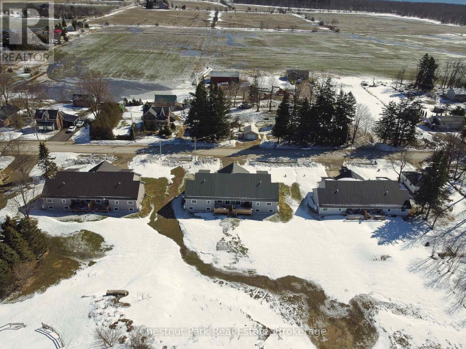 319916-319926 KEMBLE ROCK ROAD - 10