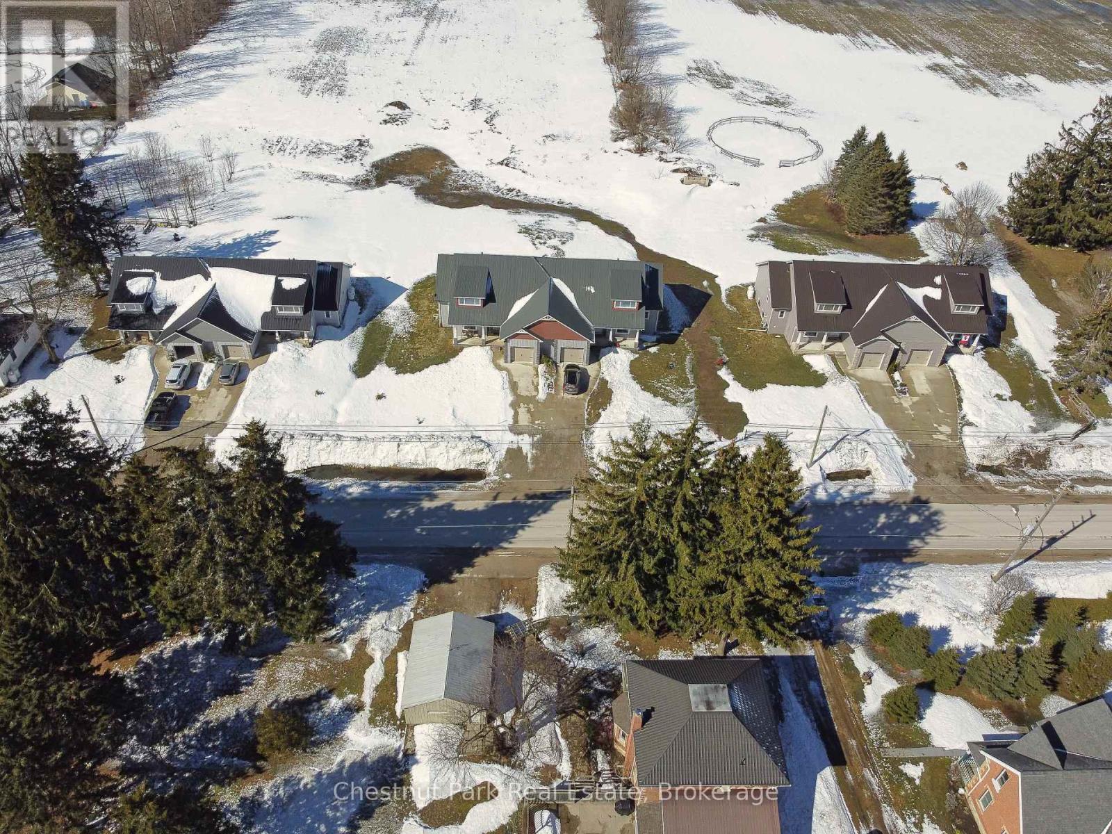319916-319926 KEMBLE ROCK ROAD - 6