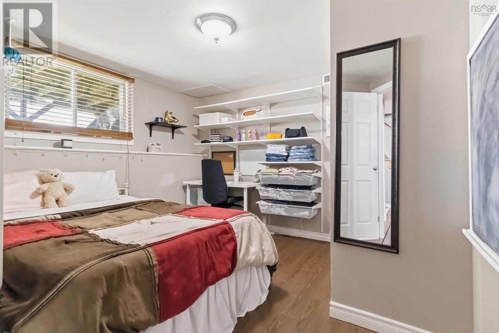 63 DESBRISAY Drive - 24