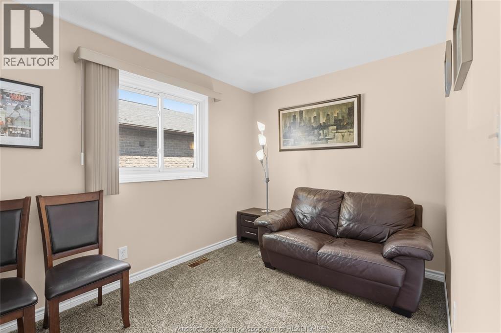8135 LITTLE RIVER, Windsor, Ontario, N8S4P1 — Photo 2