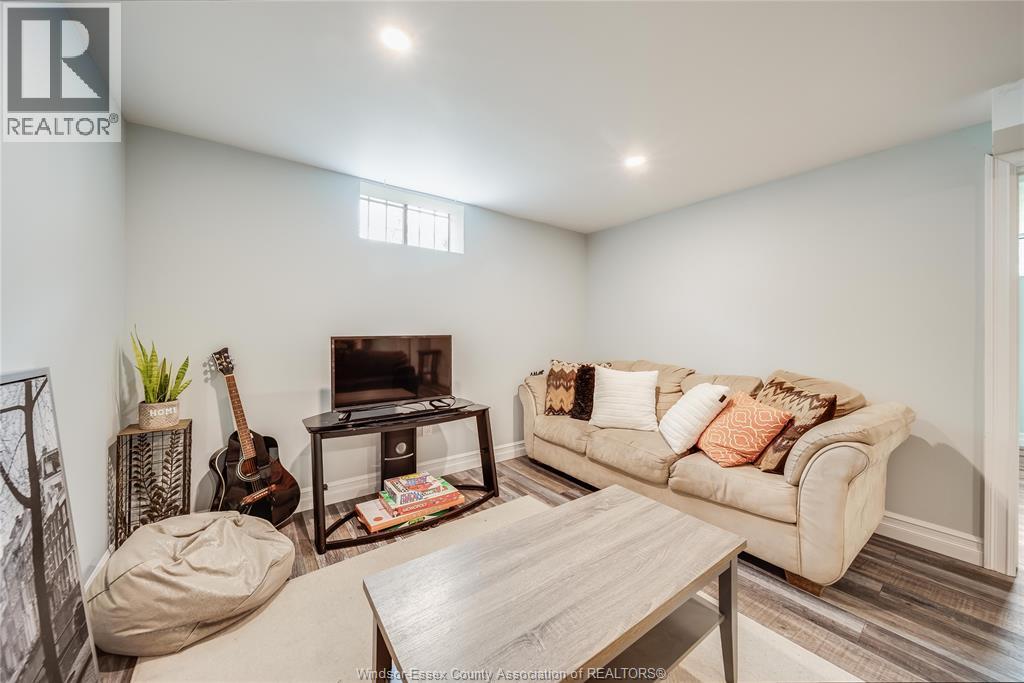 1038 DOT AVENUE, Windsor, Ontario, N9C3H8 — Photo 21