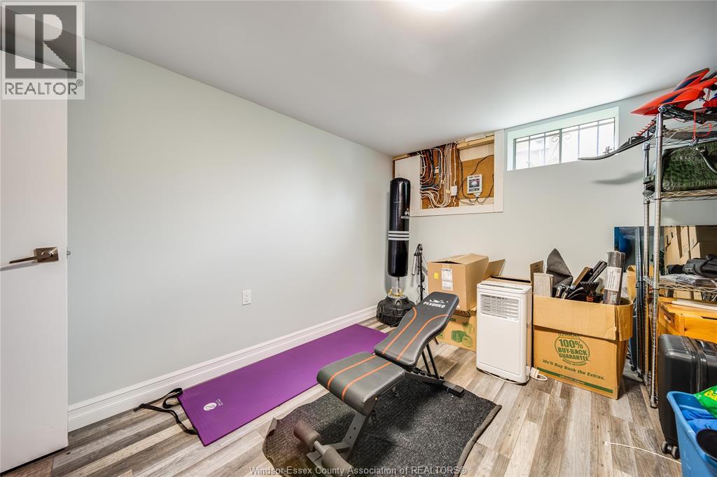 1038 DOT AVENUE - 32