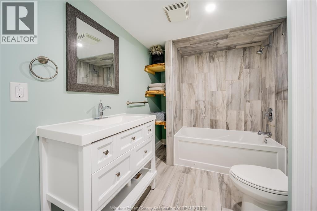 1038 DOT AVENUE, Windsor, Ontario, N9C3H8 — Photo 44