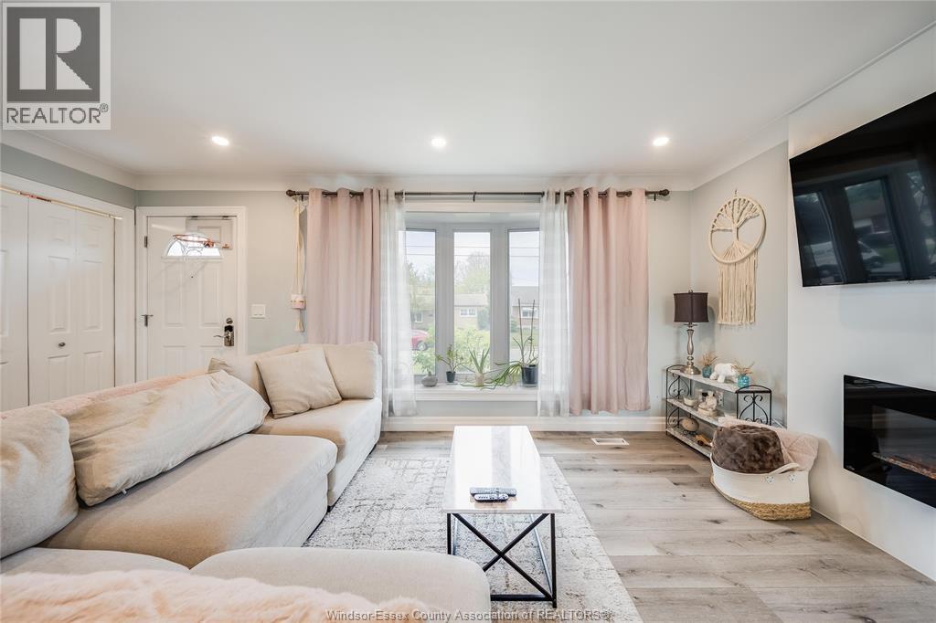 1038 DOT AVENUE - 7