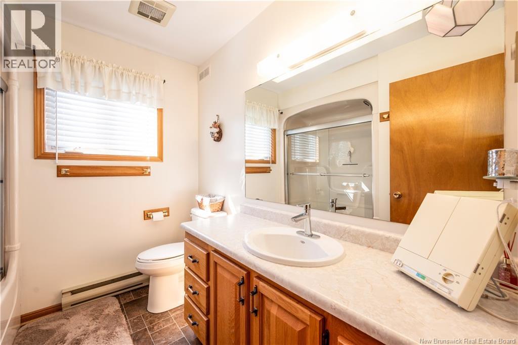 102 Briardale Drive - 16