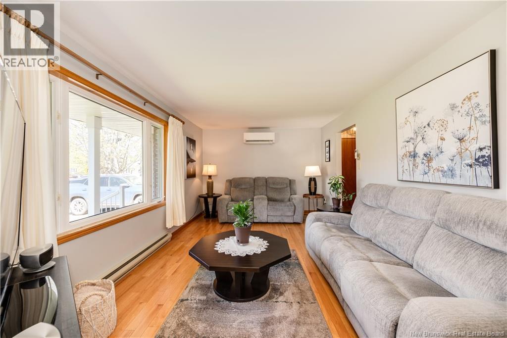 102 Briardale Drive - 8