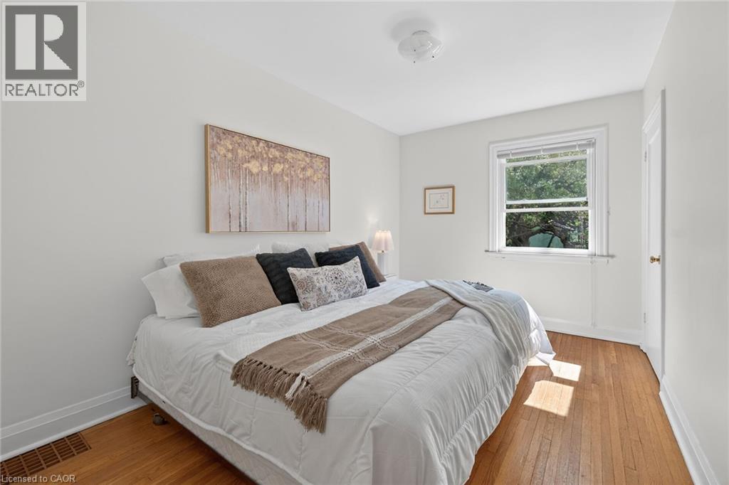 62 UPLANDS Avenue - 17