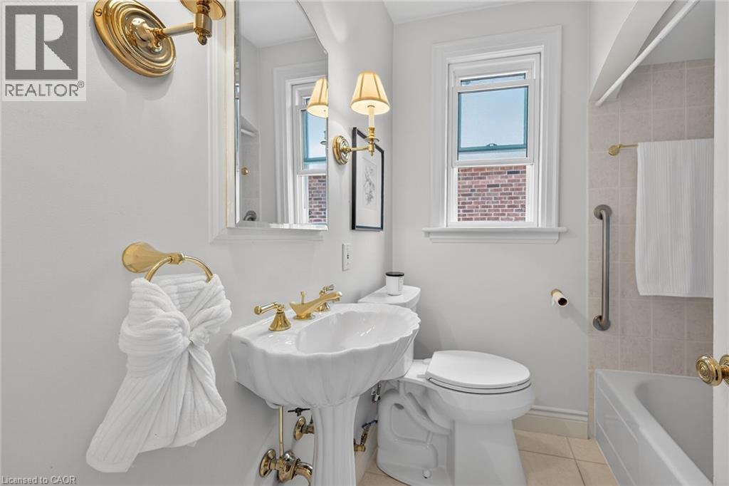 62 UPLANDS Avenue, Hamilton, Ontario, L8S3X8 — Photo 2