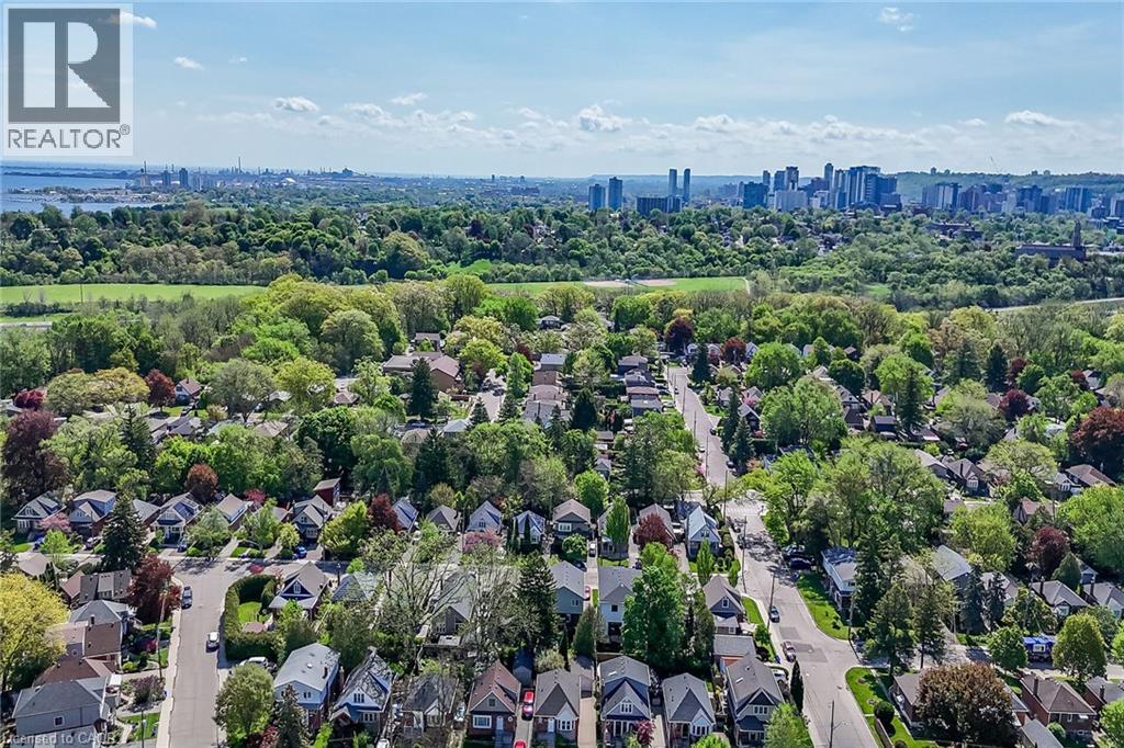 62 UPLANDS Avenue - 41