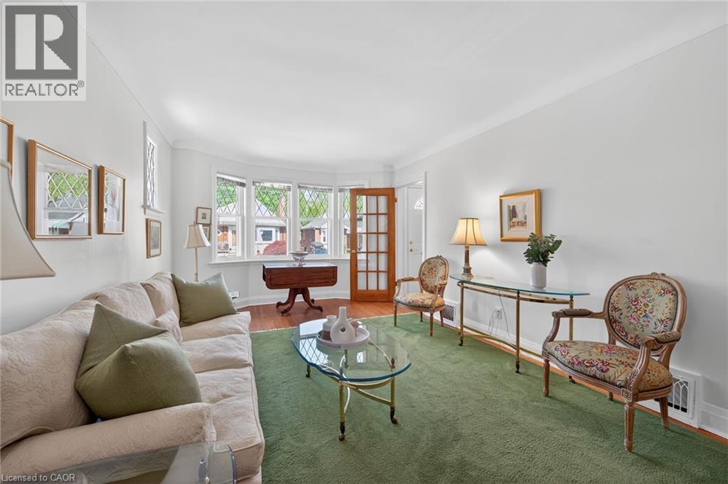 62 UPLANDS Avenue - 10