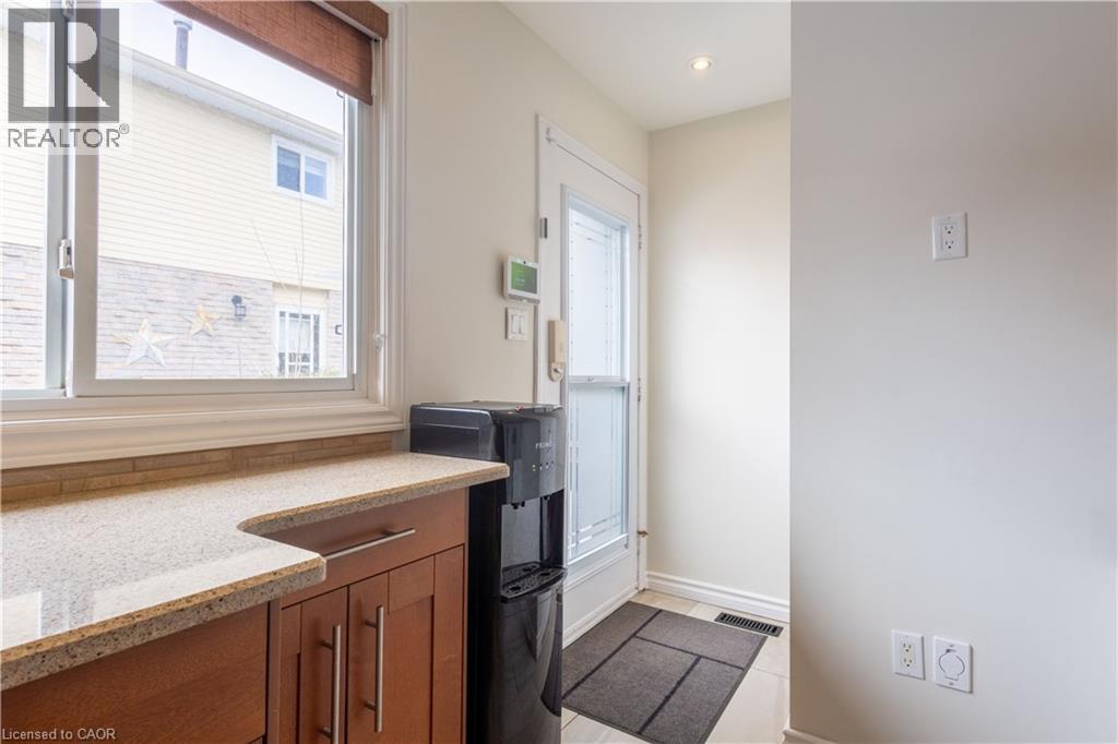 72 ATHENIA Drive - 12