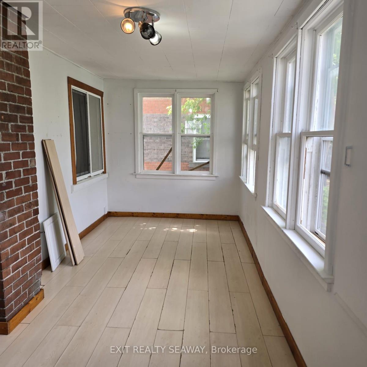 140 BELMONT STREET - 8