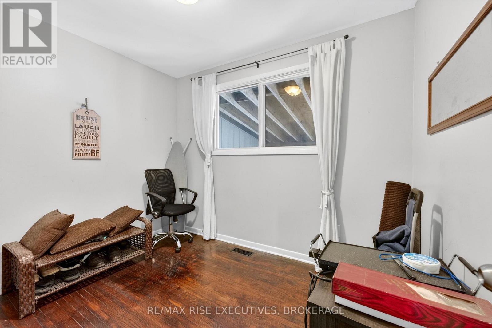 1071 HUDSON DRIVE - 14