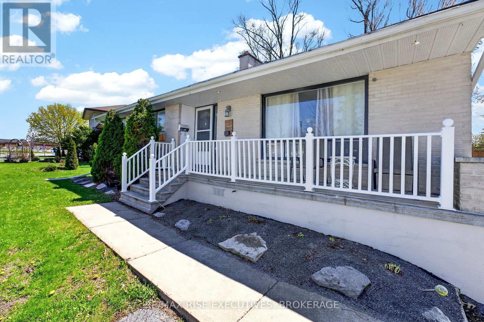 1071 HUDSON DRIVE - 3