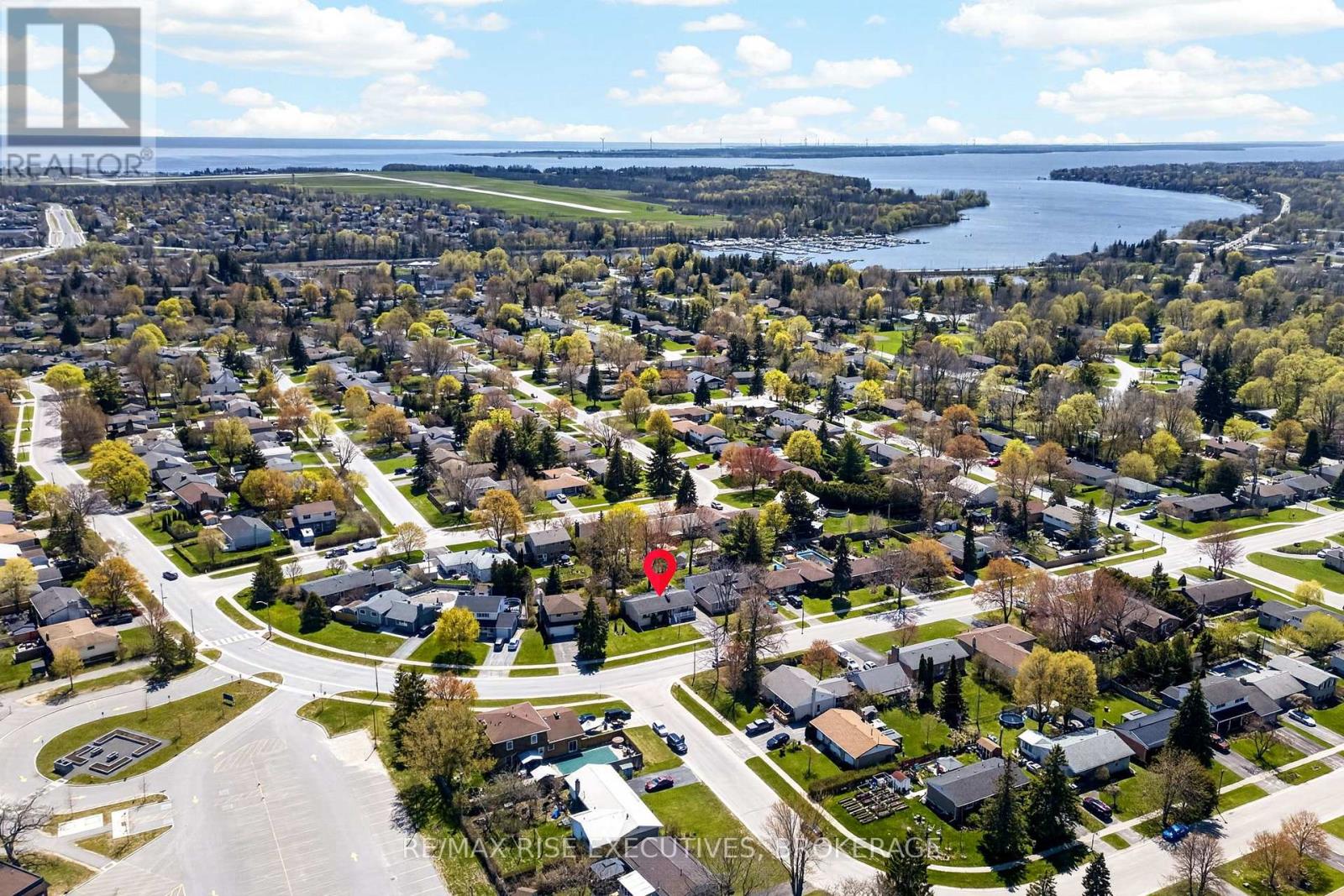 1071 HUDSON DRIVE - 32
