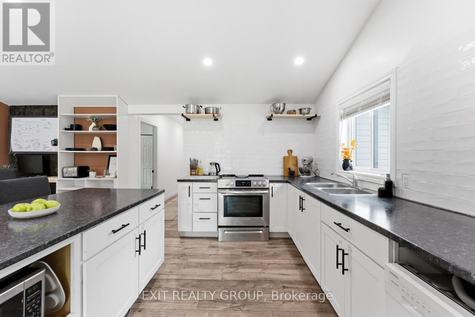 54 PARADISE ROAD - 10