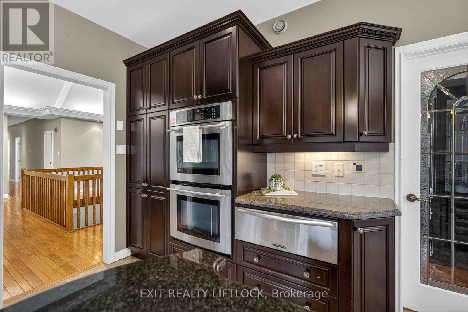 2045 CAMPBELL AVENUE - 13