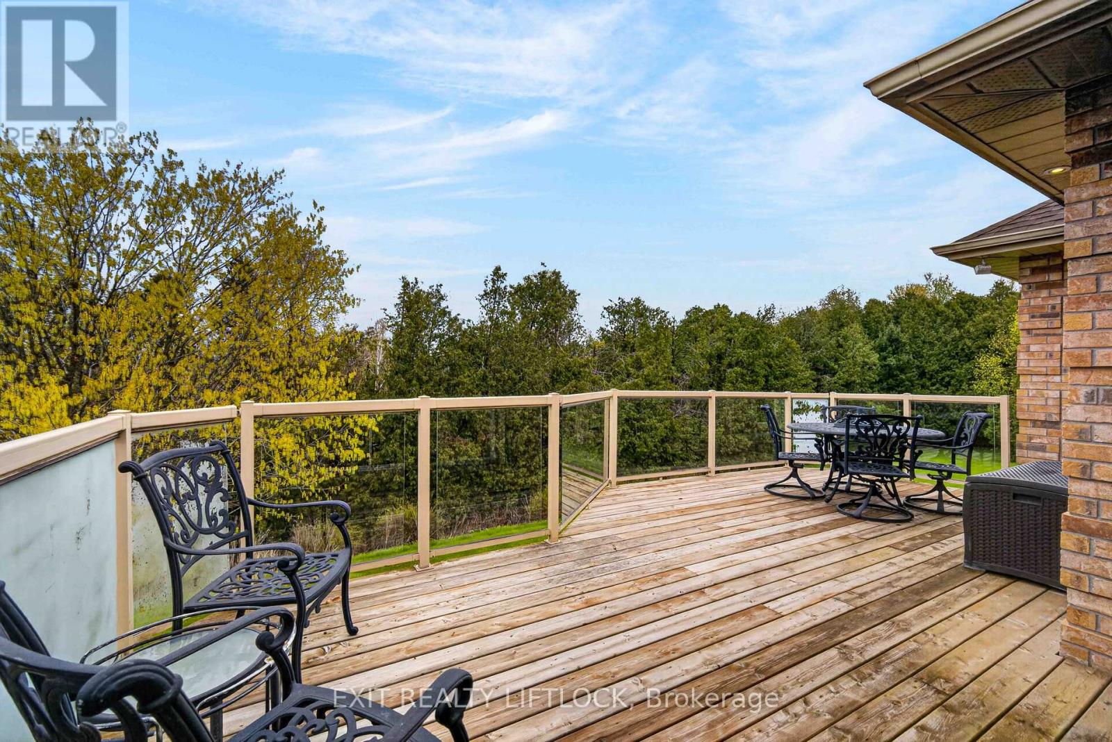 2045 CAMPBELL AVENUE - 18