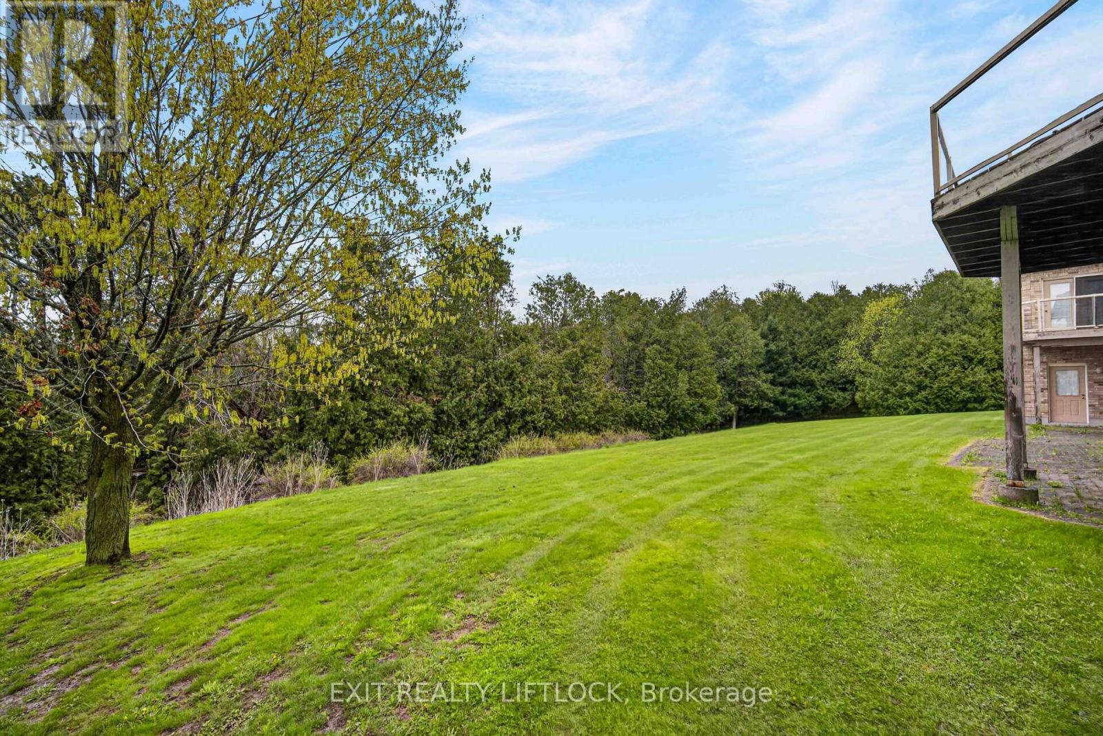 2045 CAMPBELL AVENUE - 44