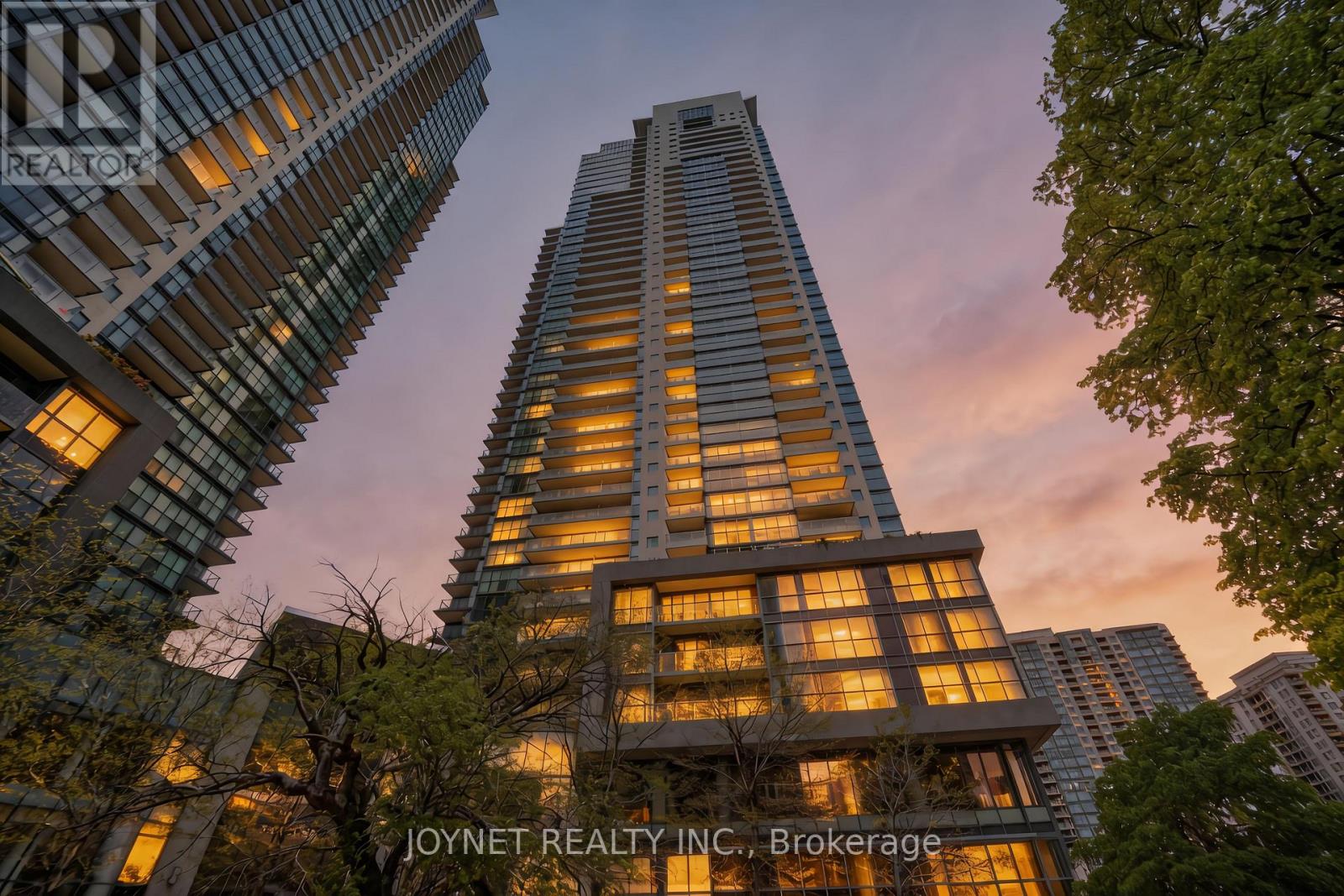 Listing photo of 2507 - 5168 YONGE STREET