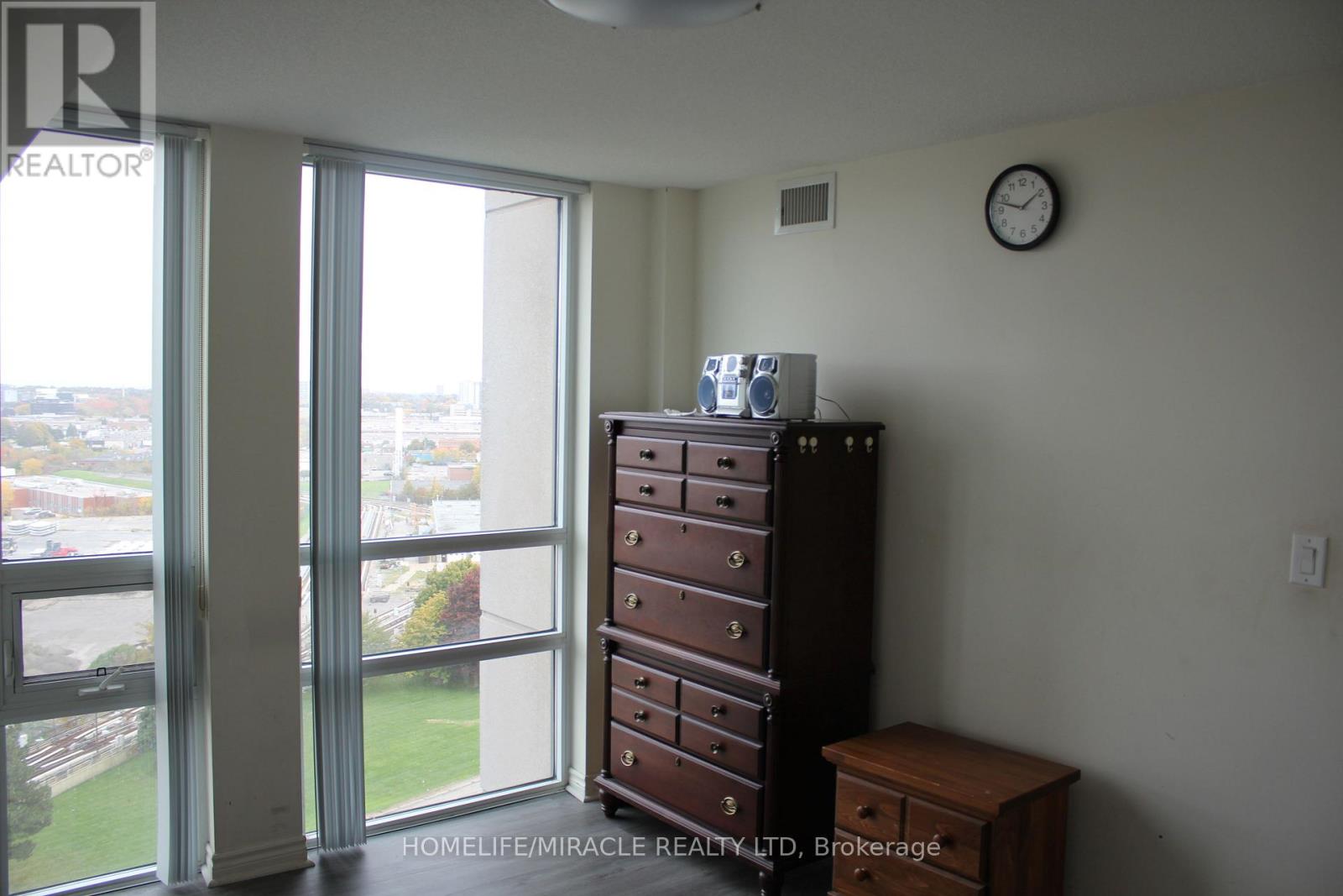 #1608 88 GRANGEWAY AVENUE - 17
