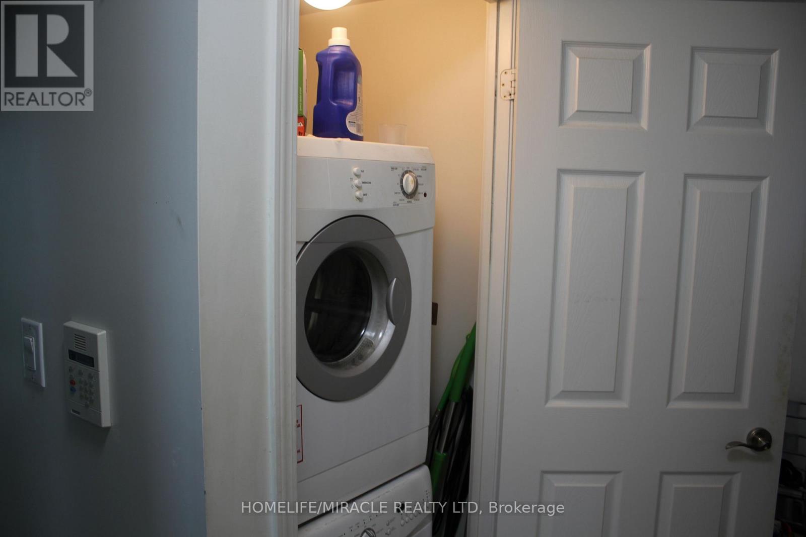 #1608 88 GRANGEWAY AVENUE - 23