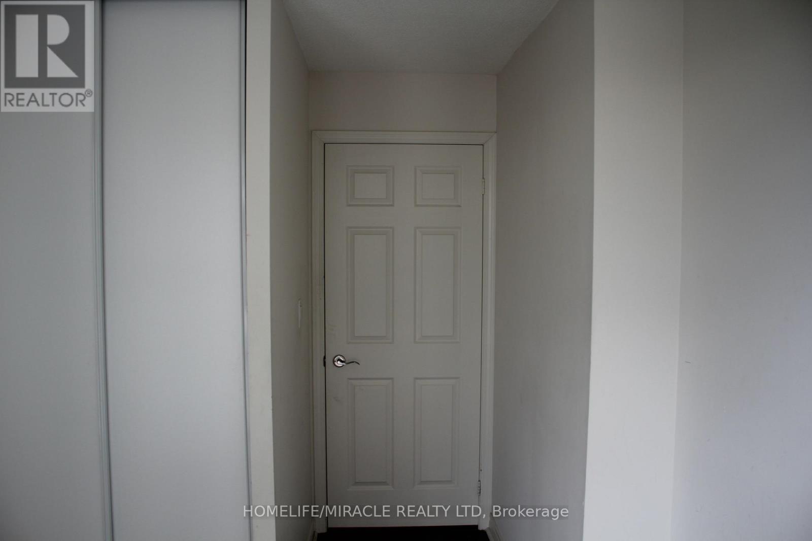#1608 88 GRANGEWAY AVENUE - 27