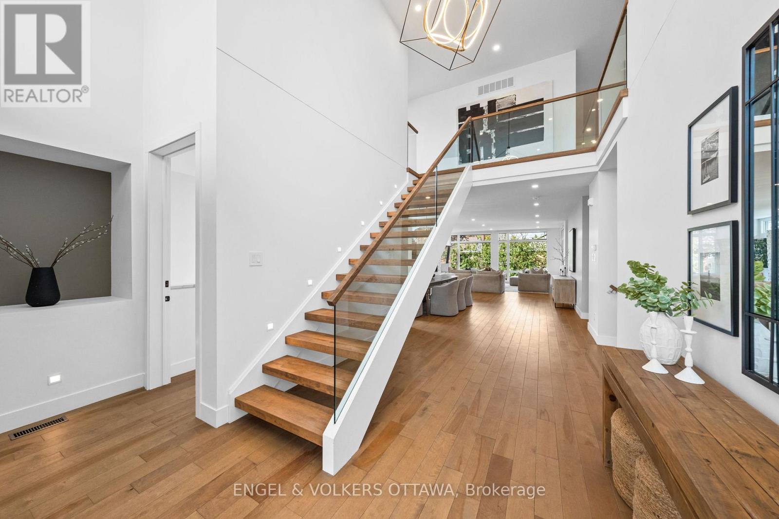 620 ROWANWOOD AVENUE - 16