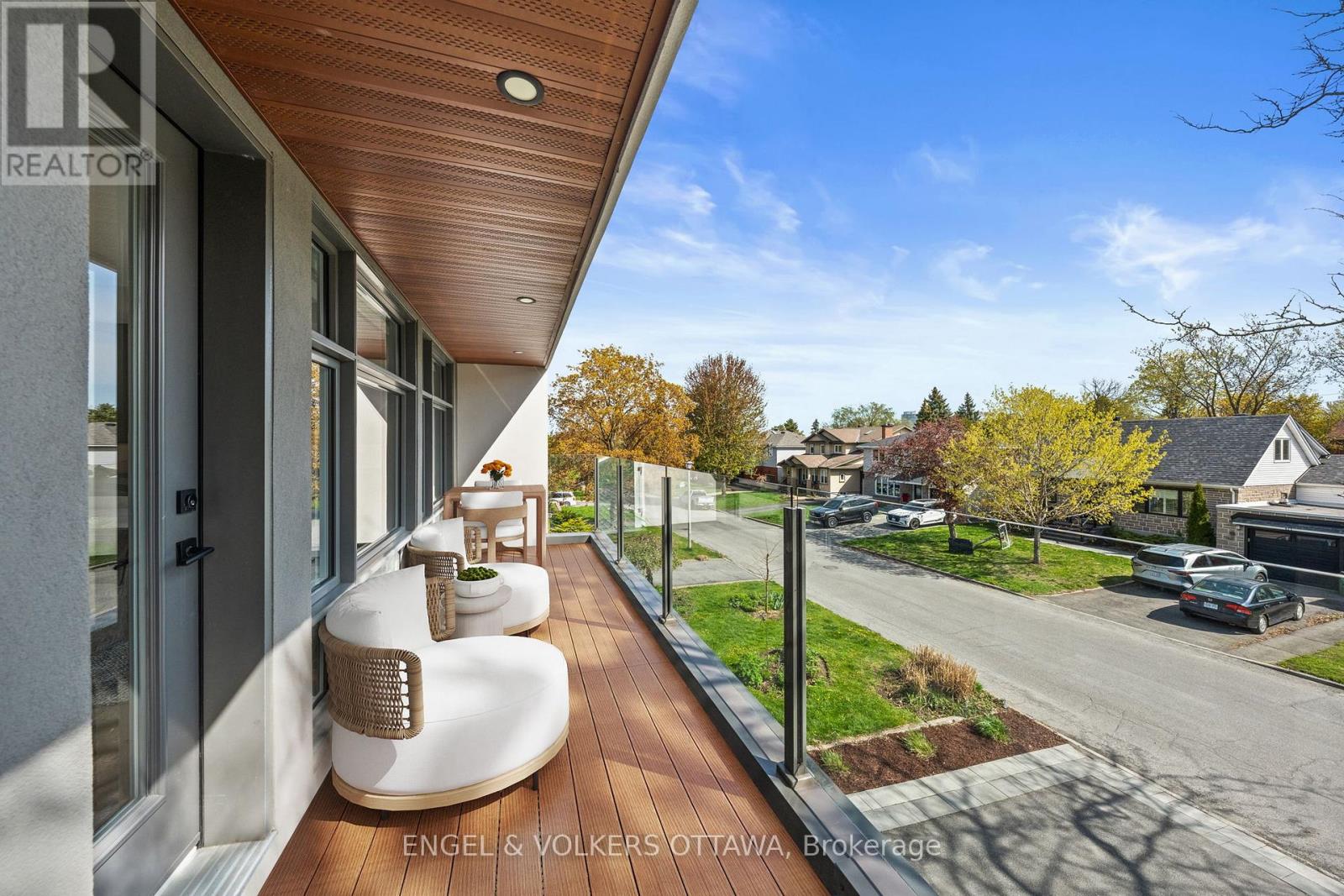 620 ROWANWOOD AVENUE - 19