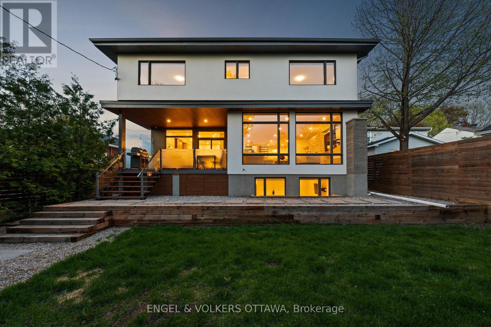 620 ROWANWOOD AVENUE - 43