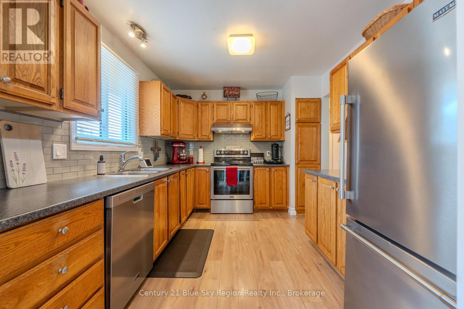203 RANCIER STREET - 11