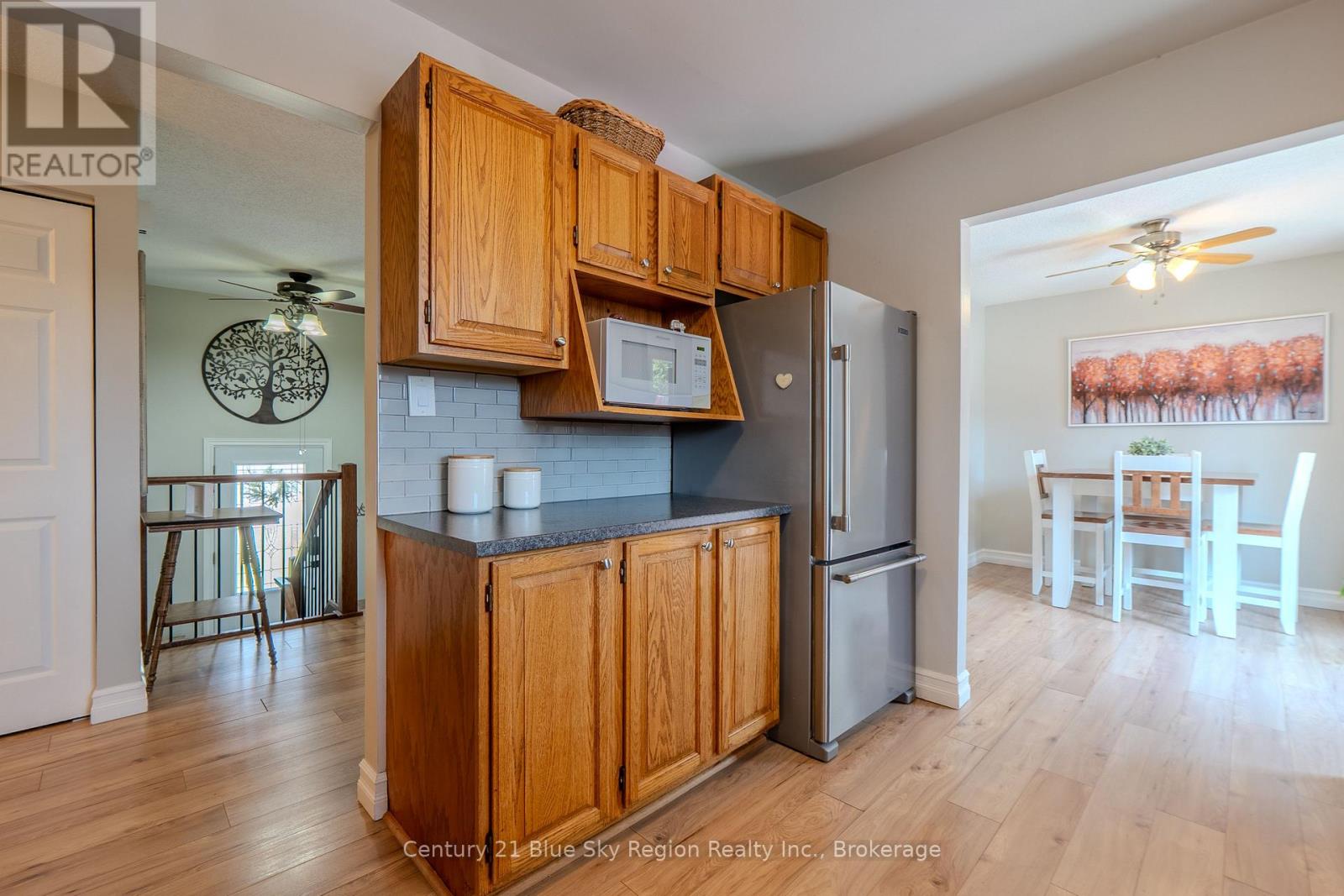 203 RANCIER STREET - 13