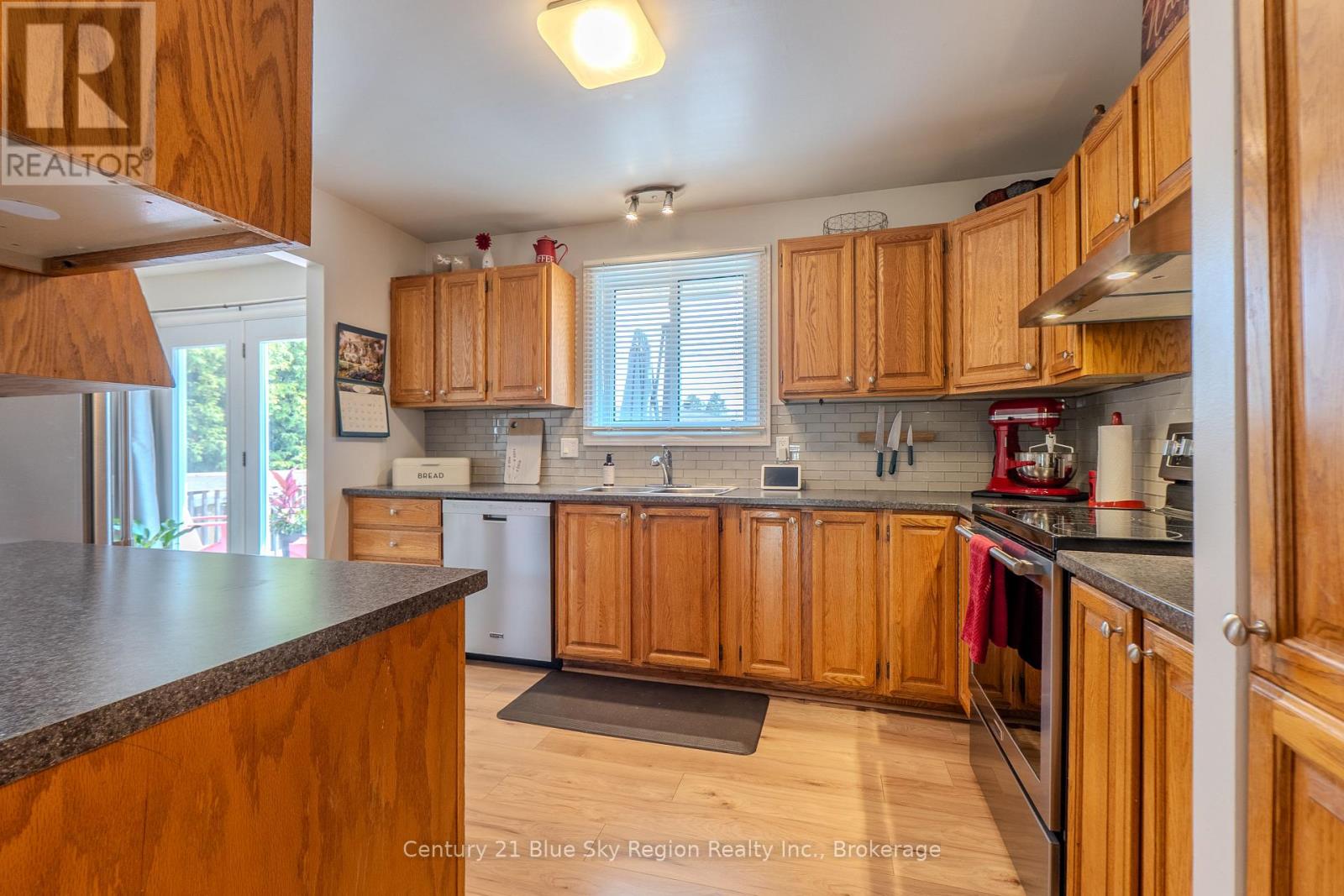 203 RANCIER STREET - 15