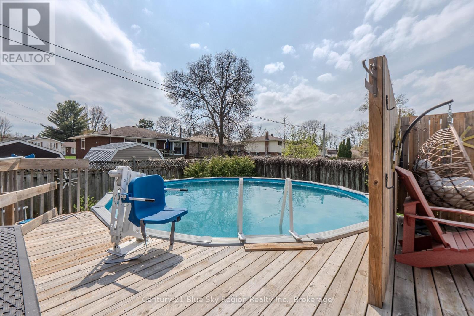 203 RANCIER STREET - 33