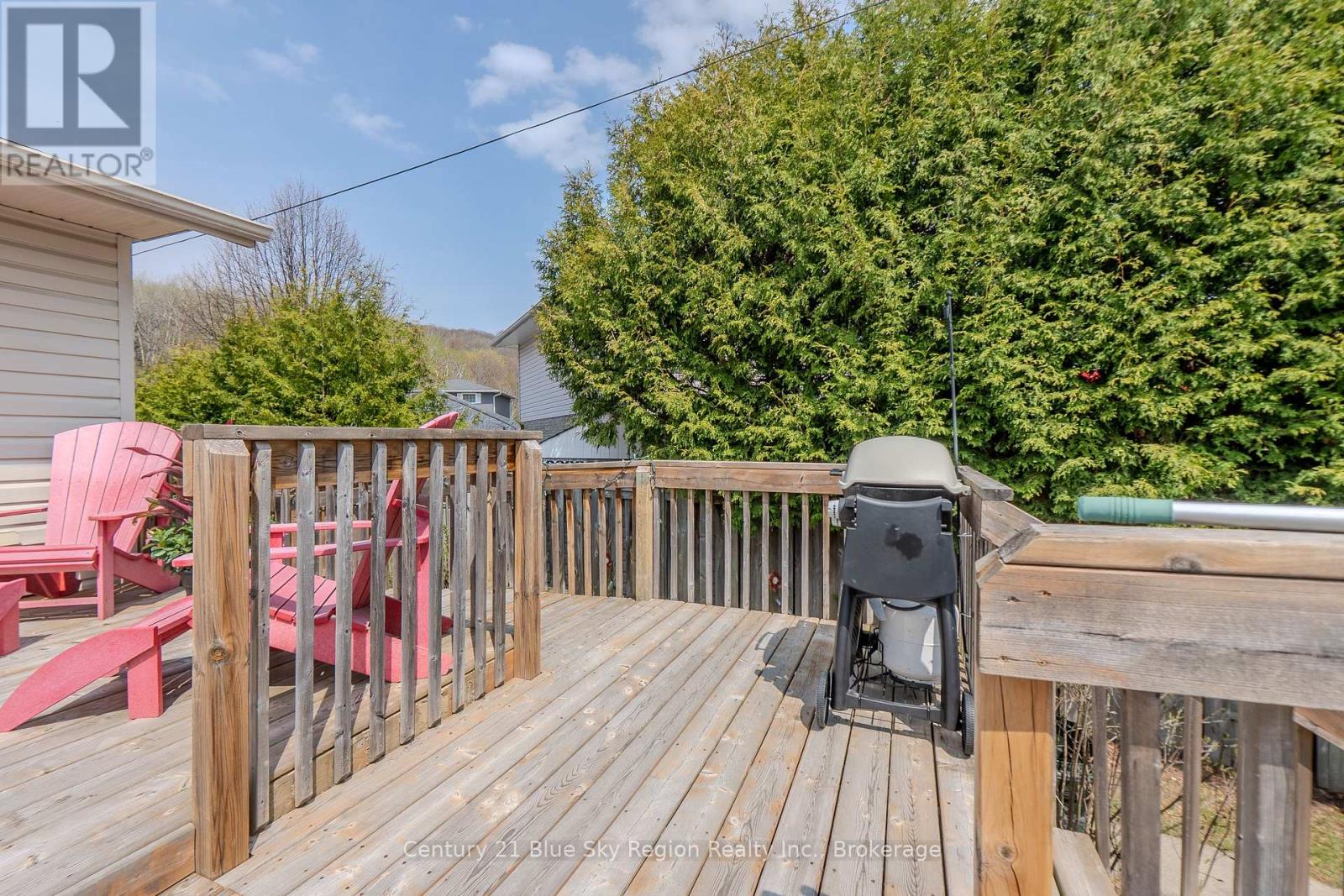 203 RANCIER STREET - 36