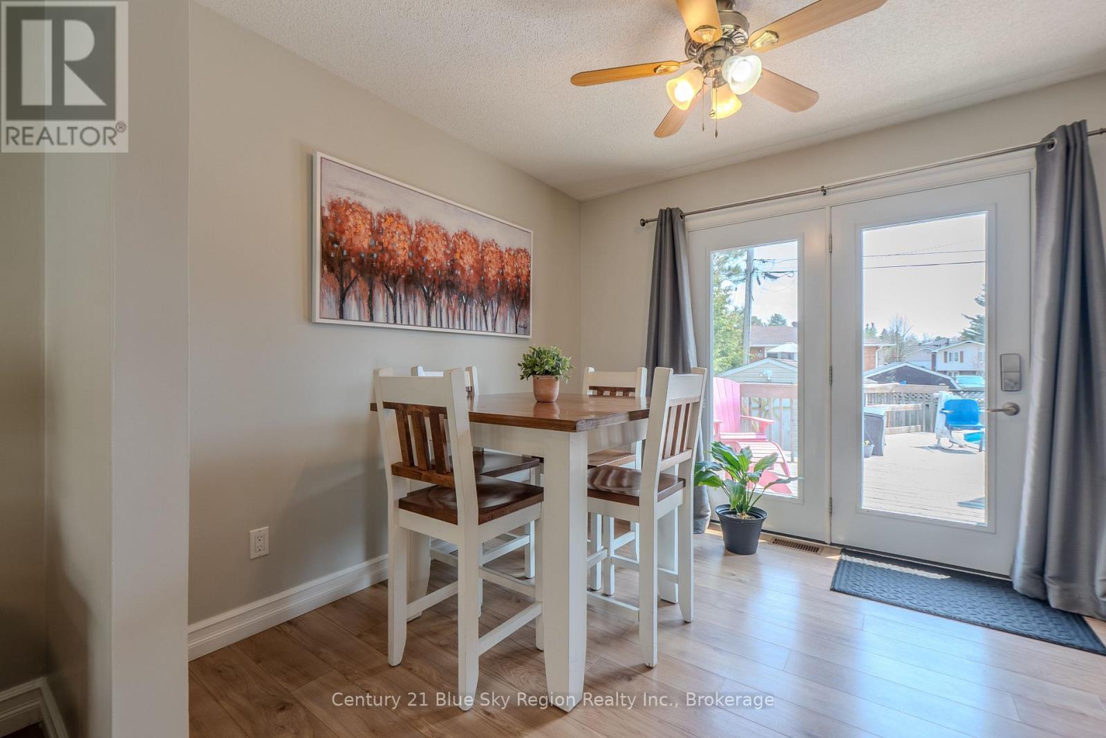 203 RANCIER STREET - 9