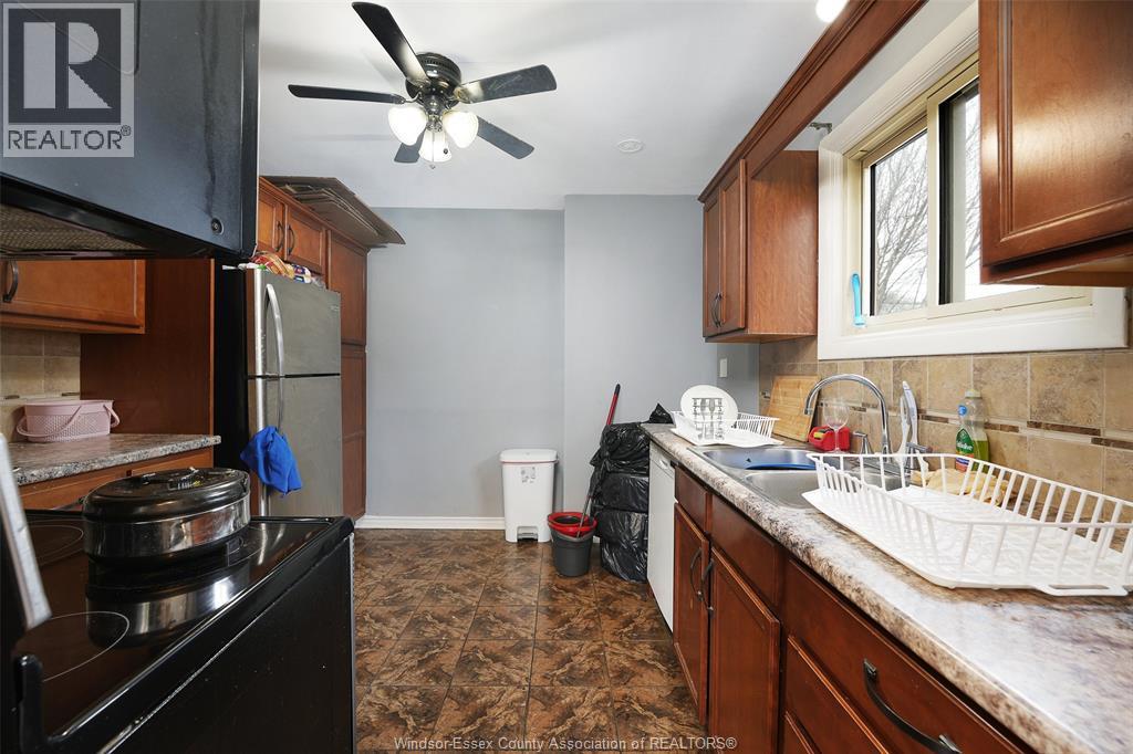 3598 RANKIN AVENUE - 20