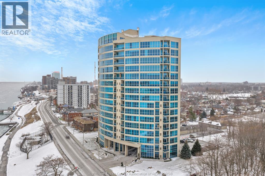 #703 1225 RIVERSIDE DRIVE West - 3