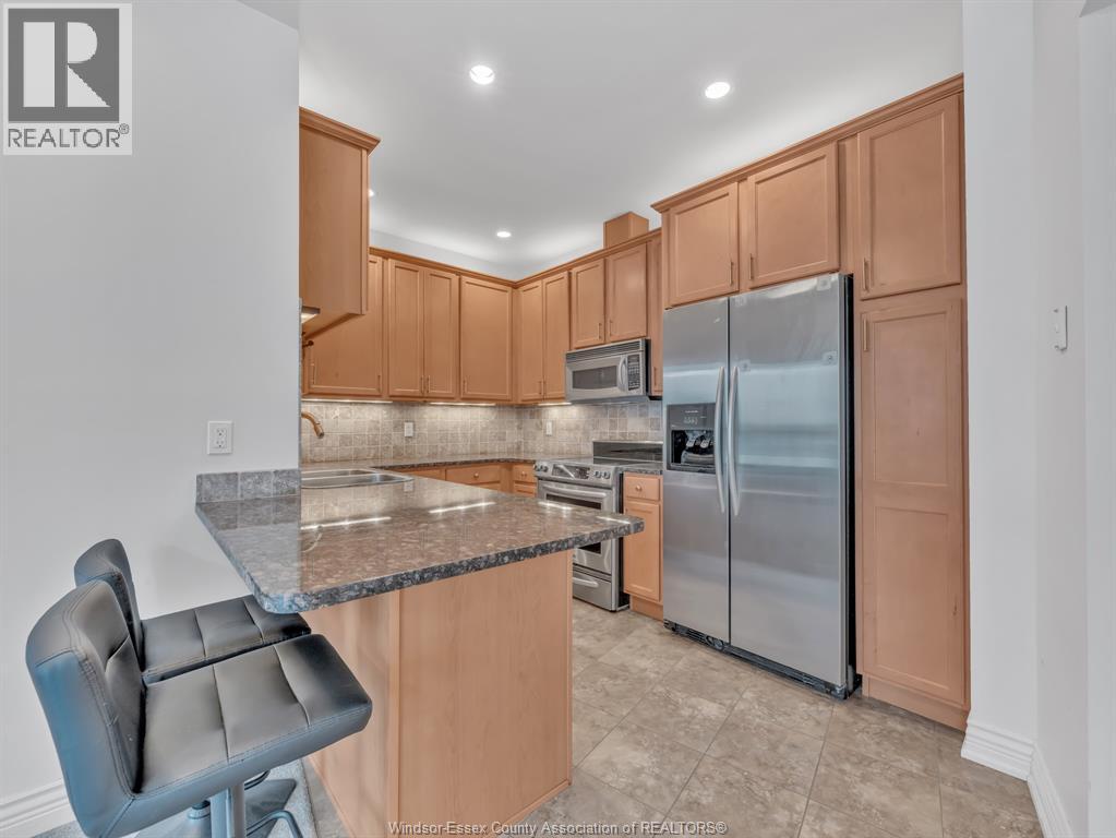 #703 1225 RIVERSIDE DRIVE West - 31