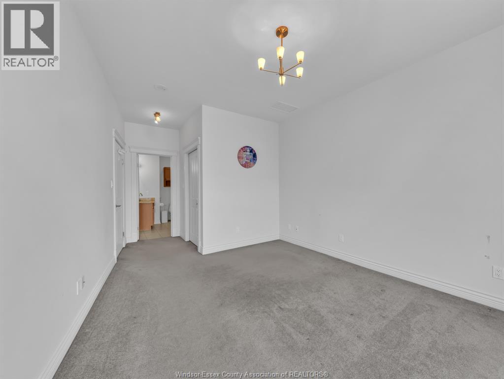 #703 1225 RIVERSIDE DRIVE West - 41