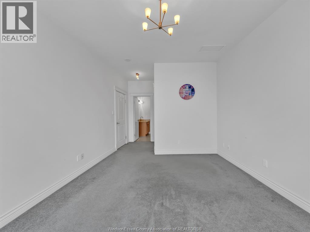 #703 1225 RIVERSIDE DRIVE West - 43