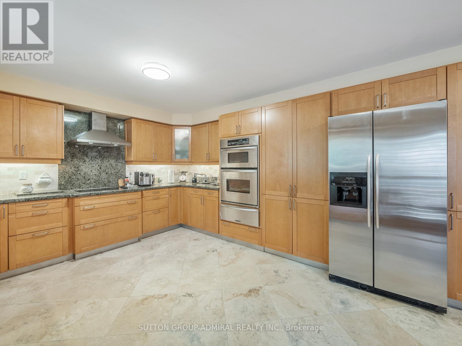 49 MIRIAM CRESCENT - 12