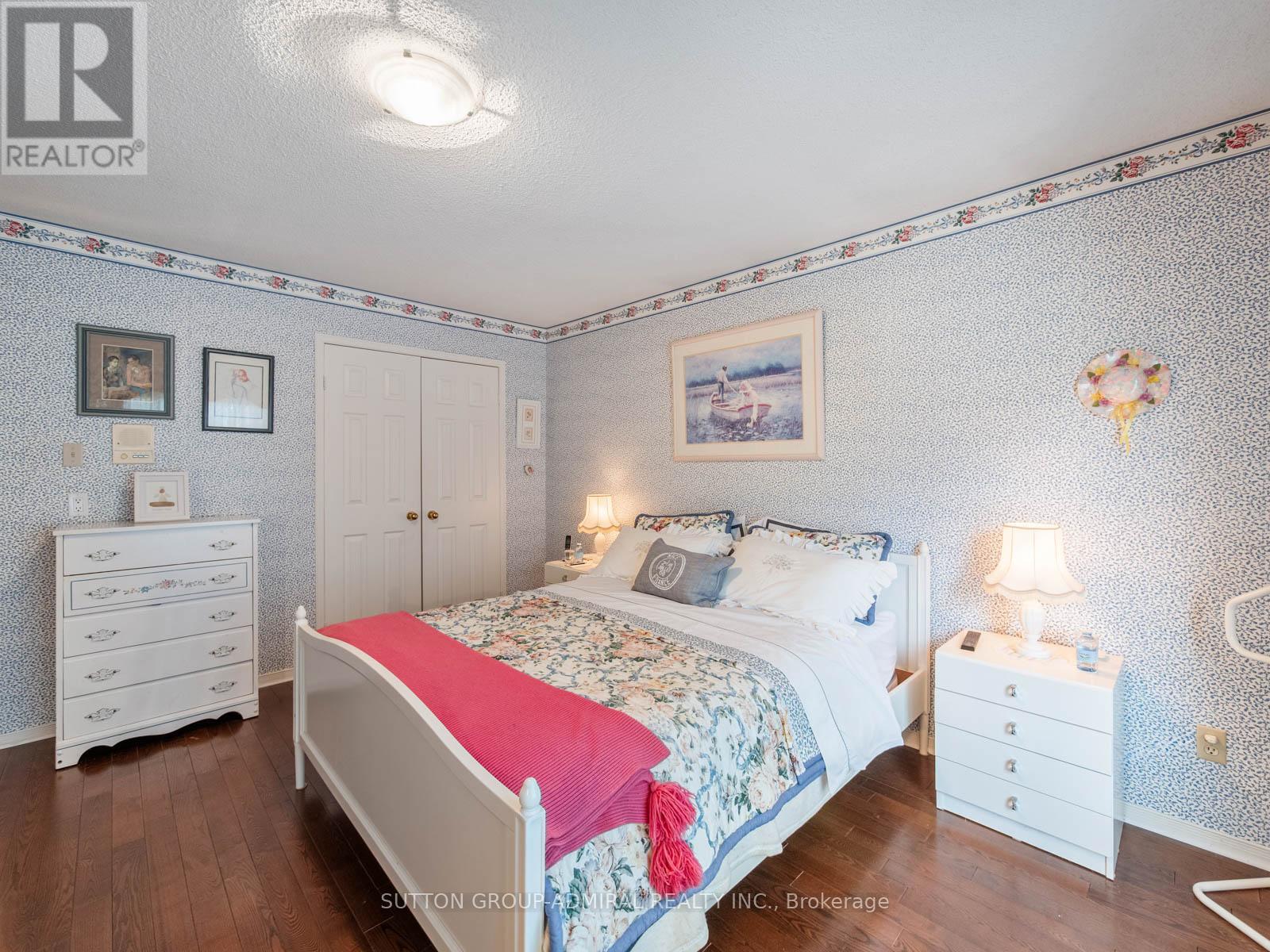 49 MIRIAM CRESCENT - 30