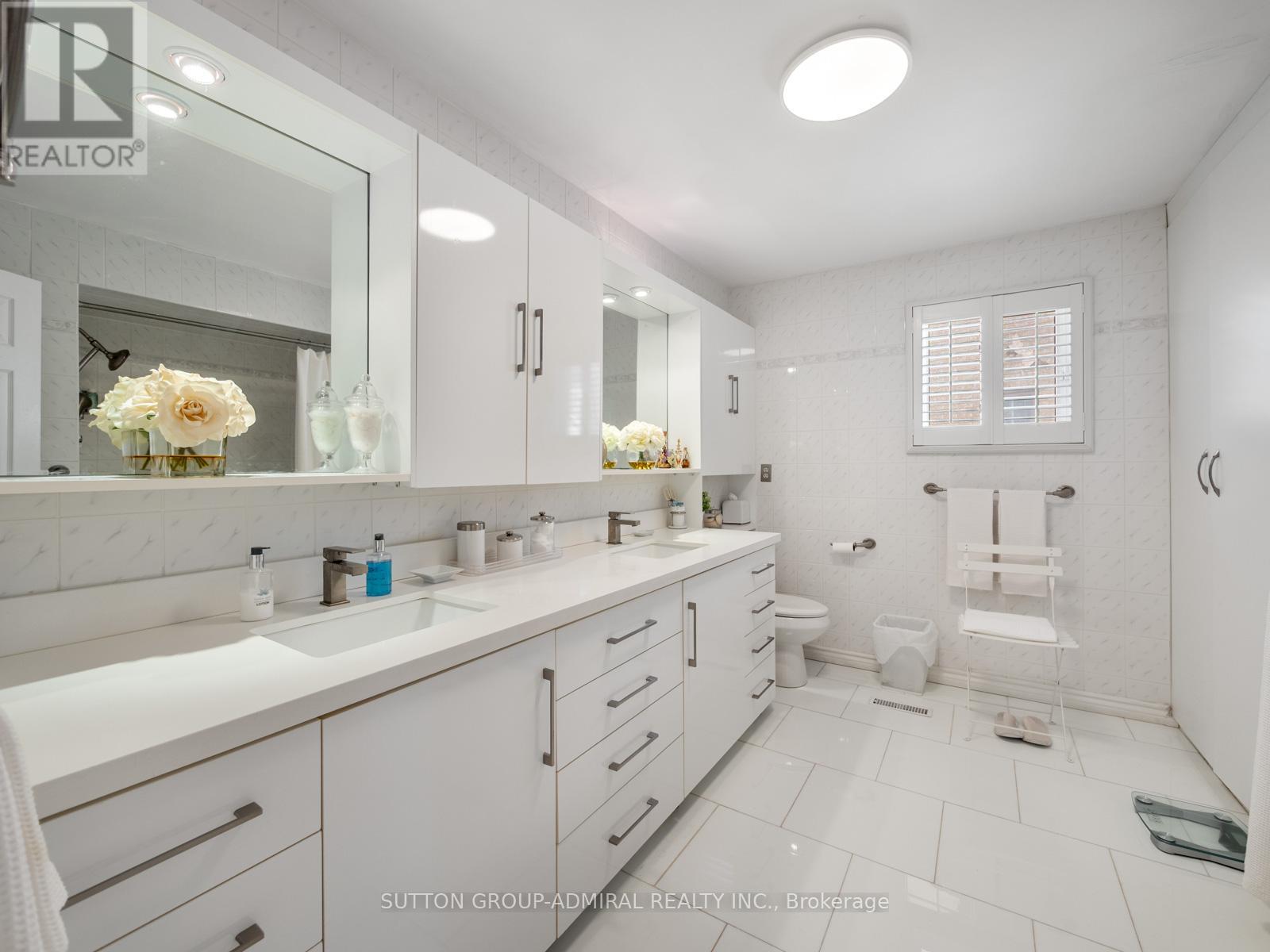 49 MIRIAM CRESCENT - 31