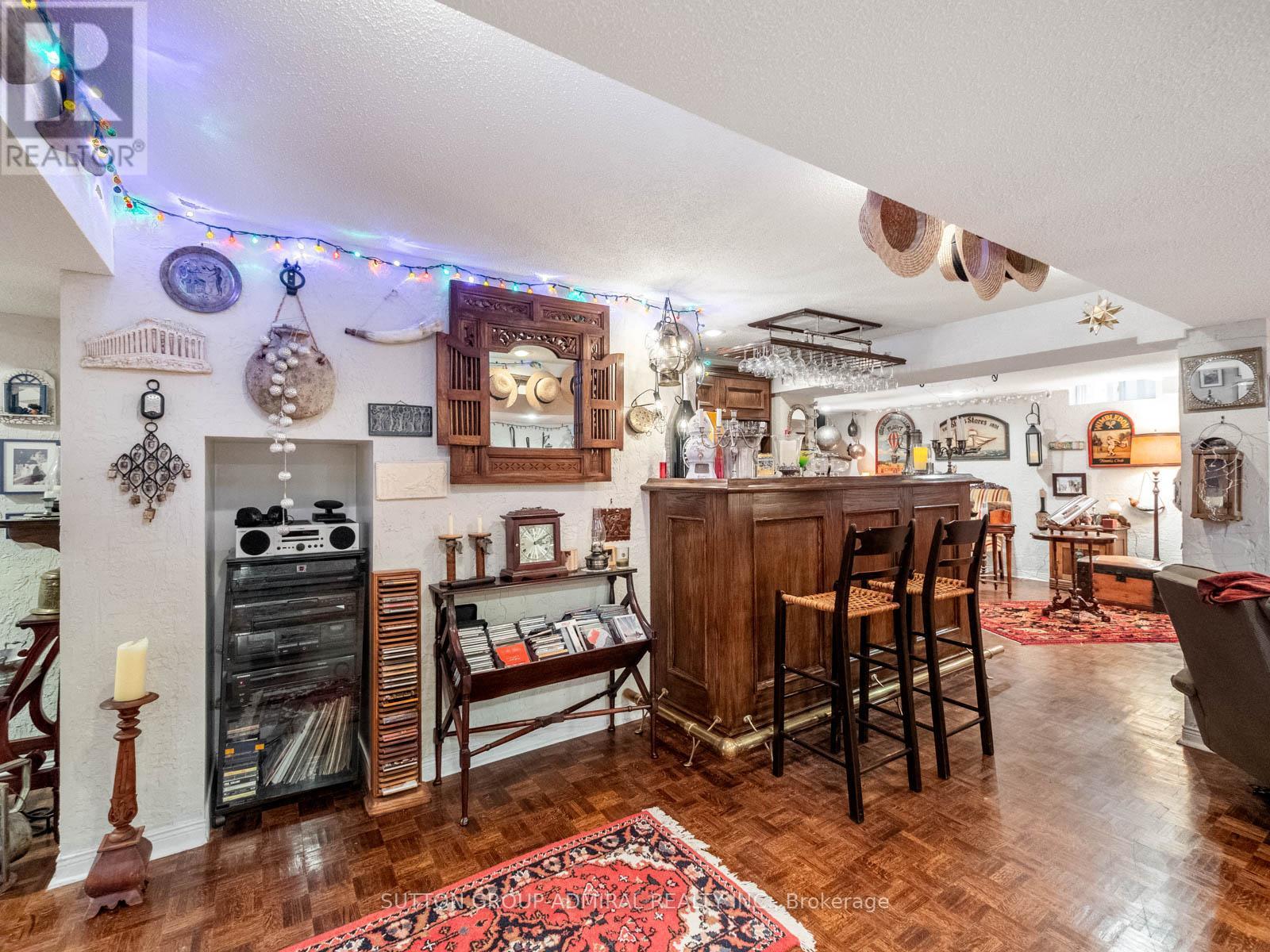 49 MIRIAM CRESCENT - 38
