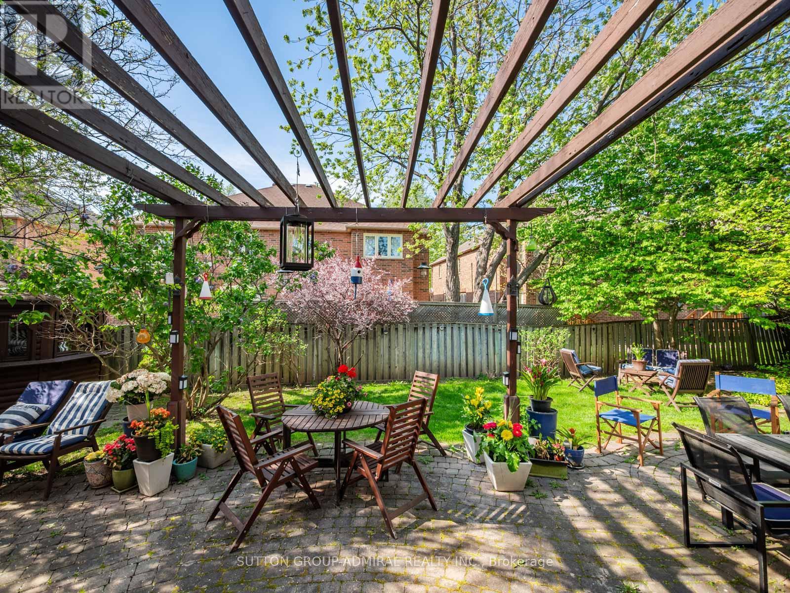49 MIRIAM CRESCENT - 43